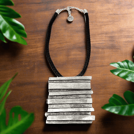 Handmade pewter leather necklace plated in 925 silver
Artisan pewter necklace with leather and silver plating
Unique handmade pewter necklace with leather strap
925 silver-plated pewter pendant necklace
Elegant pewter necklace with genuine leather
Handcrafted pewter and leather necklace for men/women
High-quality pewter necklace with silver plating
Custom handmade pewter necklace with leather cord
Pewter necklace with silver-plated finish and leather
Premium leather and pewter necklace with 925 silver
Vinta